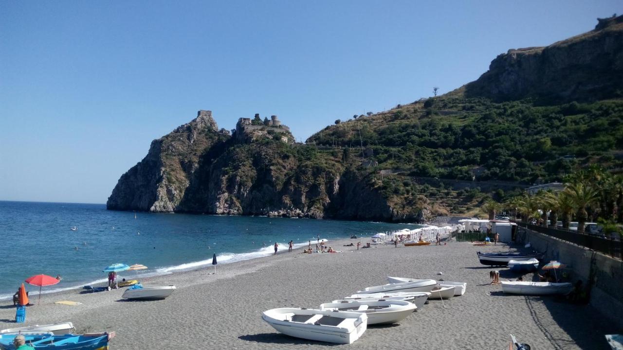 B&B Villa Carmen SantʼAlessio Siculo Εξωτερικό φωτογραφία
